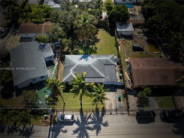 1780 NE 146th St, Miami, FL 33181