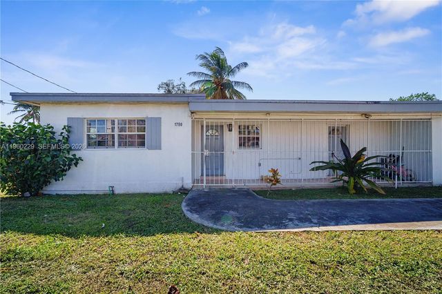 1780 NE 146th St, Miami, FL 33181