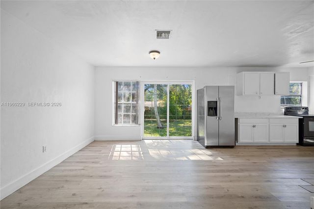 1780 NE 146th St, Miami, FL 33181