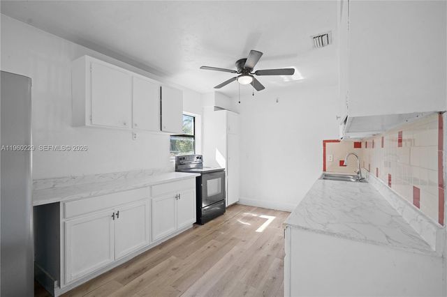 1780 NE 146th St, Miami, FL 33181