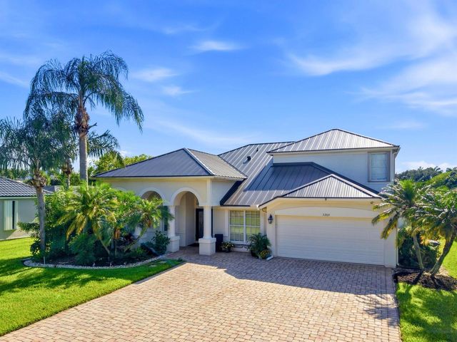 7209 Serrano Terrace, Delray Beach, FL 33446