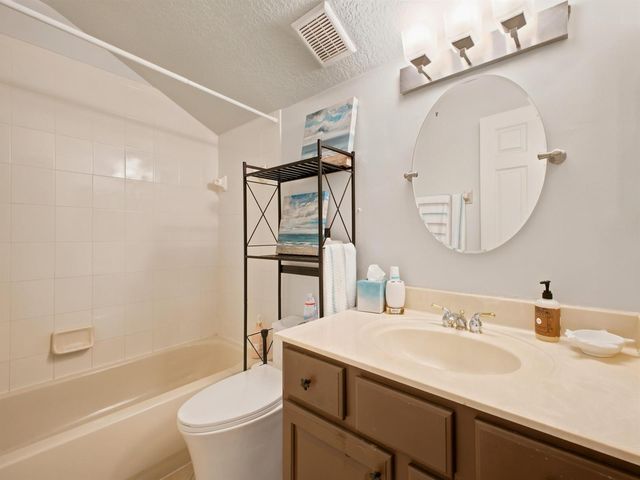 7209 Serrano Terrace, Delray Beach, FL 33446
