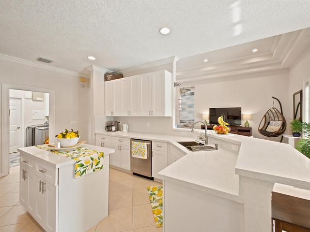 7209 Serrano Terrace, Delray Beach, FL 33446