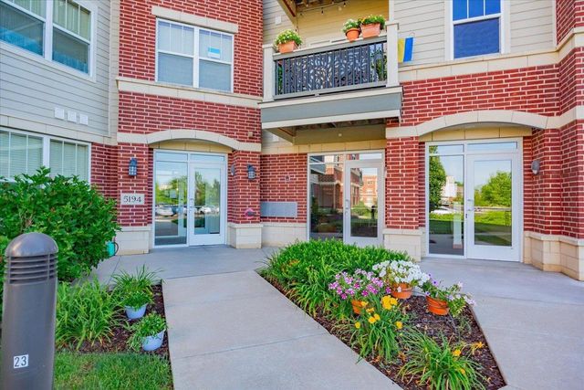 5194 Sassafras Drive #103, Fitchburg, WI 53711