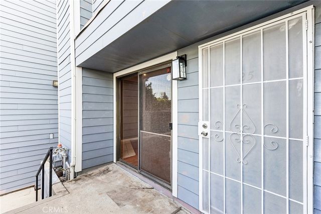 15113 Saticoy Street 25, Van Nuys, CA 91405
