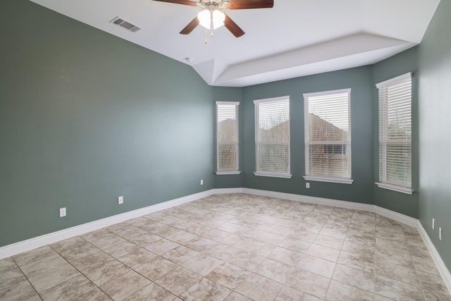 100 Kirkhill CV, Hutto, TX 78634