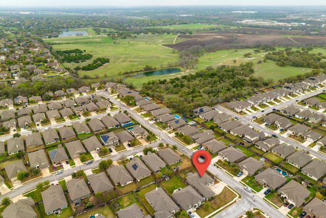 100 Kirkhill CV, Hutto, TX 78634