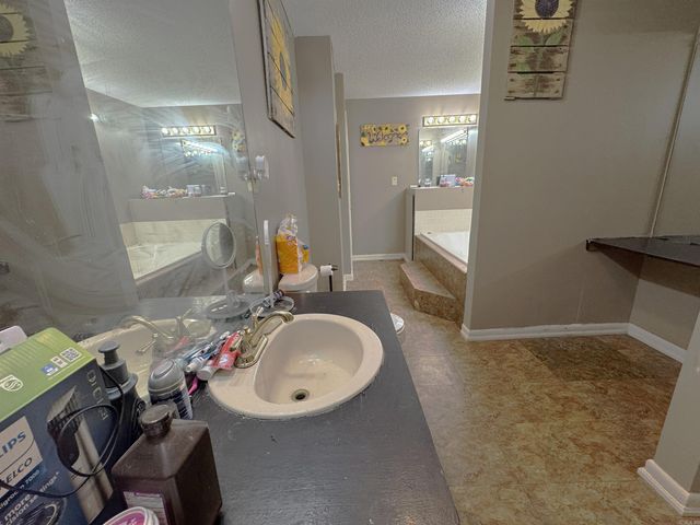 108 Martin Dr W, Wynne, AR 72396