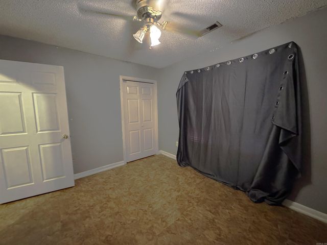 108 Martin Dr W, Wynne, AR 72396