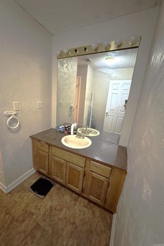 108 Martin Dr W, Wynne, AR 72396