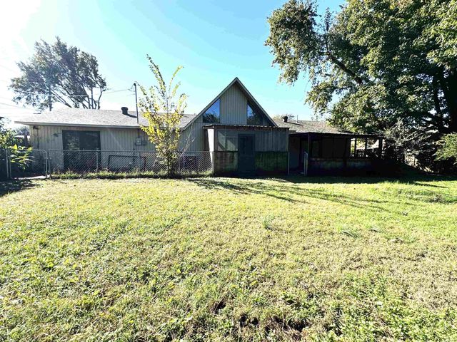 108 Martin Dr W, Wynne, AR 72396