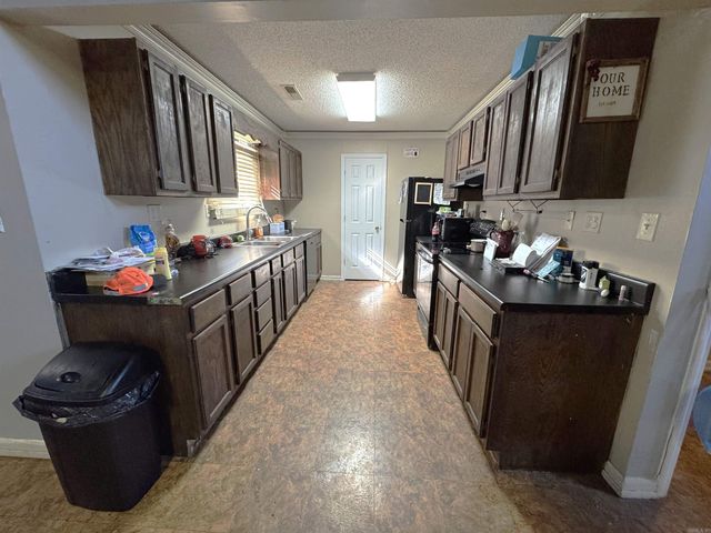 108 Martin Dr W, Wynne, AR 72396