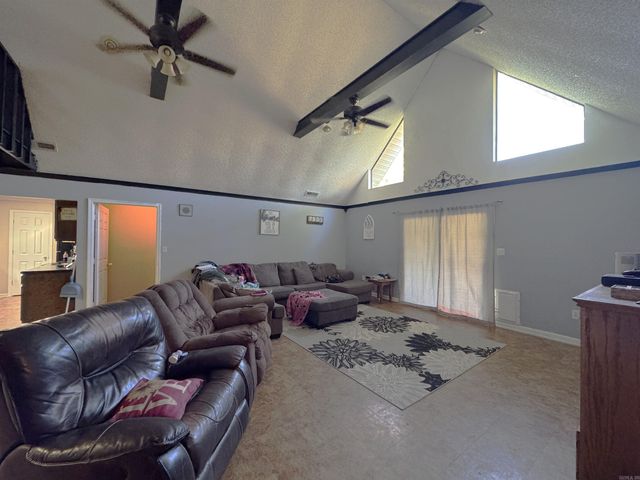 108 Martin Dr W, Wynne, AR 72396