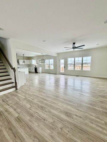 3020 Locust Blossom Cove, Lexington, KY 40511