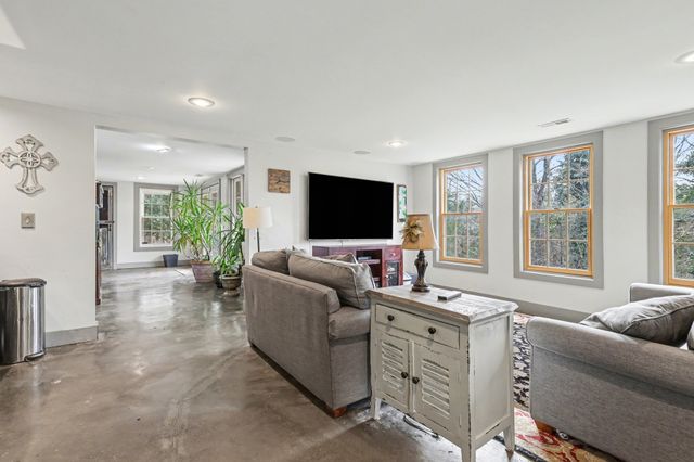 237 Halberton Dr, Franklin, TN 37069