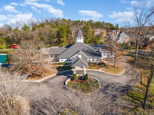 237 Halberton Dr, Franklin, TN 37069