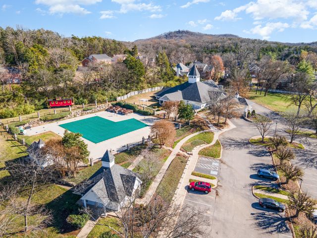 237 Halberton Dr, Franklin, TN 37069
