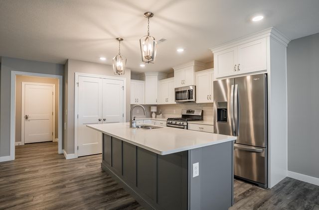 607 W Bentley Circle 607 W Bentley Circle, Troy, OH 45373