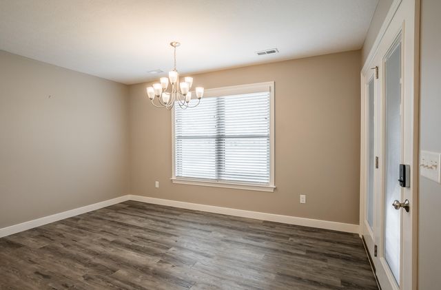 607 W Bentley Circle 607 W Bentley Circle, Troy, OH 45373