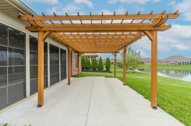 607 W Bentley Circle 607 W Bentley Circle, Troy, OH 45373