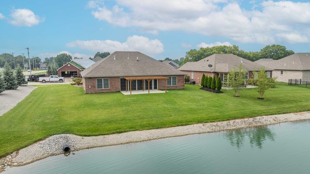 607 W Bentley Circle 607 W Bentley Circle, Troy, OH 45373