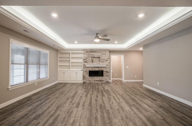 607 W Bentley Circle 607 W Bentley Circle, Troy, OH 45373