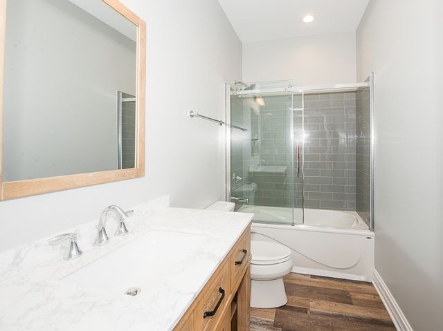 4117 S Michigan Avenue 2N, Chicago, IL 60653