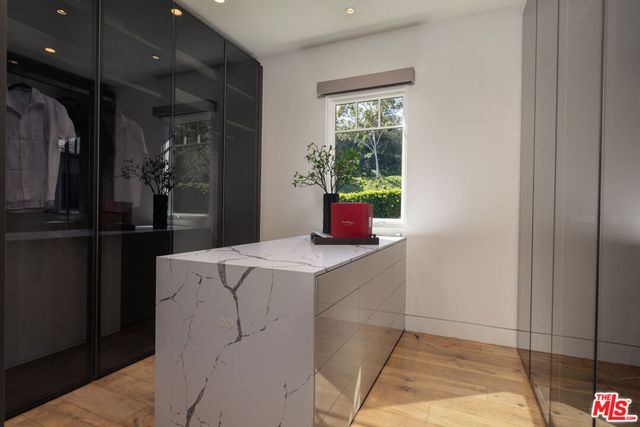 1722 San Remo Drive, Pacific Palisades, CA 90272