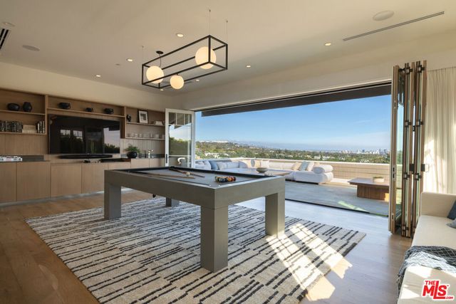 1722 San Remo Drive, Pacific Palisades, CA 90272
