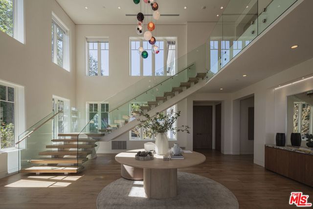 1722 San Remo Drive, Pacific Palisades, CA 90272