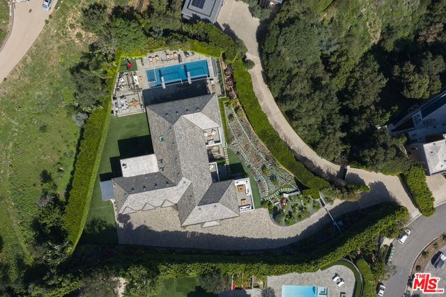1722 San Remo Drive, Pacific Palisades, CA 90272