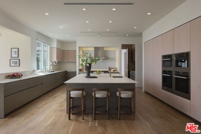 1722 San Remo Drive, Pacific Palisades, CA 90272