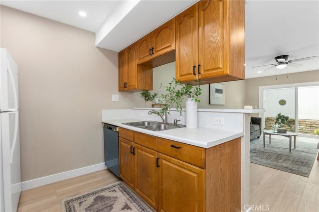 732 W Lambert 34, La Habra, CA 90631