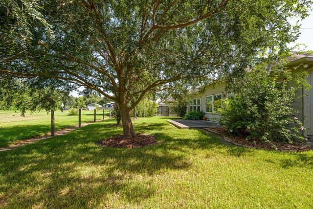 4018 Avenue L, Santa Fe, TX 77510