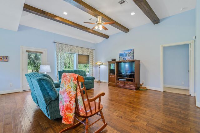 4018 Avenue L, Santa Fe, TX 77510