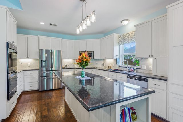 4018 Avenue L, Santa Fe, TX 77510