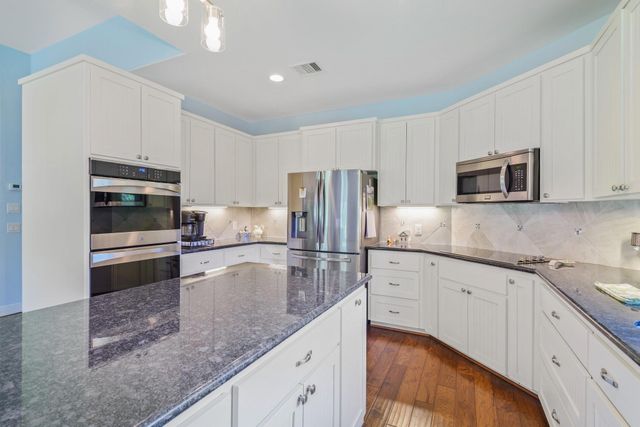 4018 Avenue L, Santa Fe, TX 77510