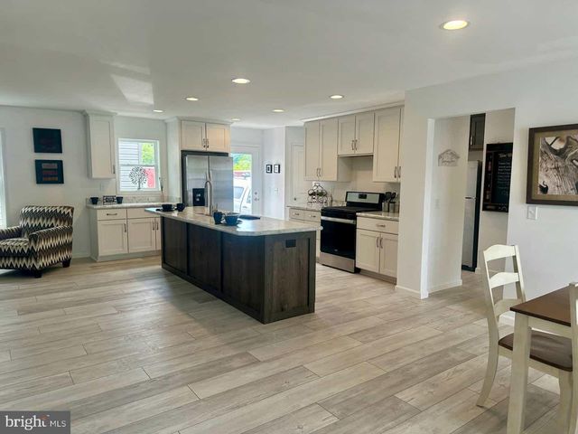 1525 BEACON STREET, Keyser, WV 26726