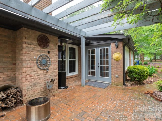 8536 Circle Drive, Mount Pleasant, NC 28124