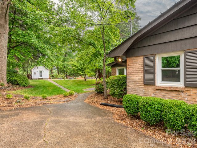 8536 Circle Drive, Mount Pleasant, NC 28124