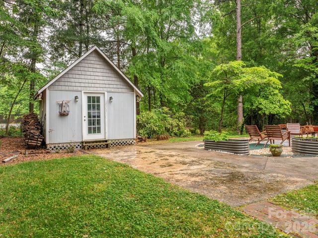 8536 Circle Drive, Mount Pleasant, NC 28124