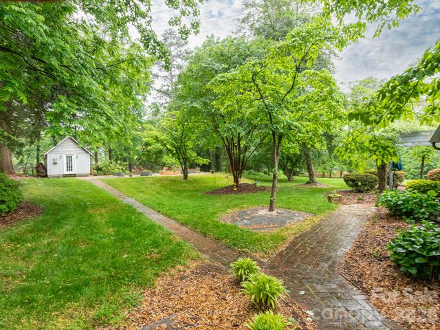 8536 Circle Drive, Mount Pleasant, NC 28124
