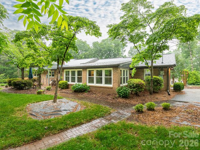 8536 Circle Drive, Mount Pleasant, NC 28124