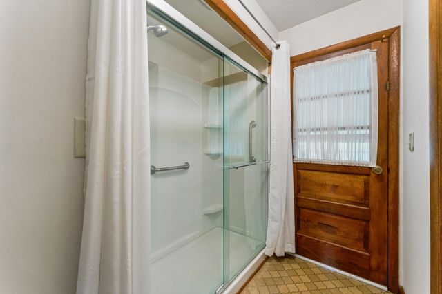 6169 Meadow Wood Lane, Columbus, OH 43228