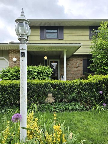 6169 Meadow Wood Lane, Columbus, OH 43228
