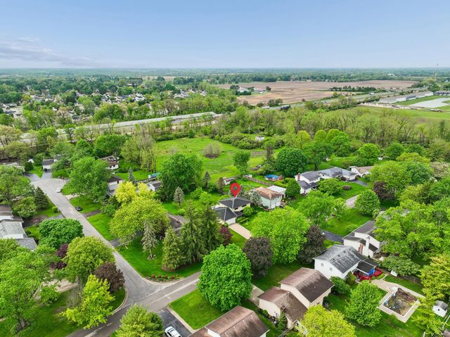 6169 Meadow Wood Lane, Columbus, OH 43228