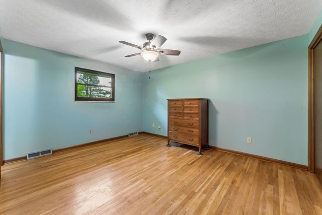 6169 Meadow Wood Lane, Columbus, OH 43228