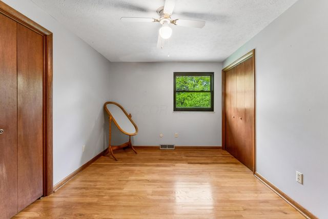 6169 Meadow Wood Lane, Columbus, OH 43228