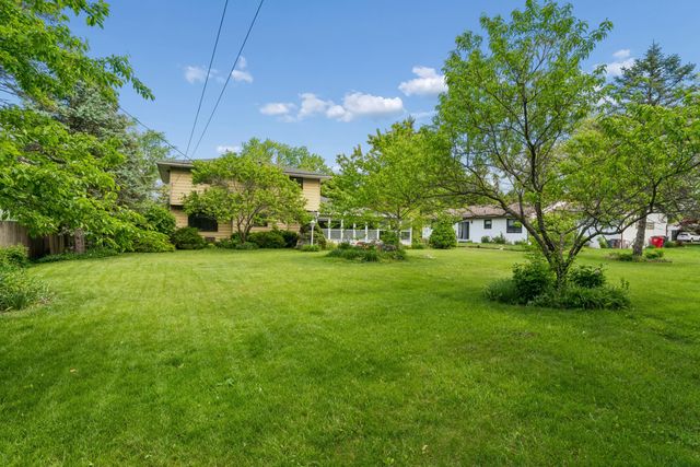6169 Meadow Wood Lane, Columbus, OH 43228