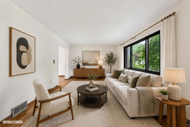 6169 Meadow Wood Lane, Columbus, OH 43228
